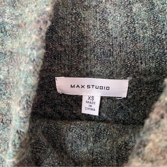 Max Studio women’s army green high neck sweater size XS - Picture 9 of 10